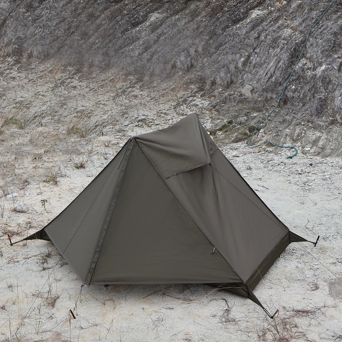 Ultralight 1–2 Person Backpacking Tent Trekking Pole Setup Waterproof Camping Tent Hiking Outdoor Travel Single Tent Solo Tent